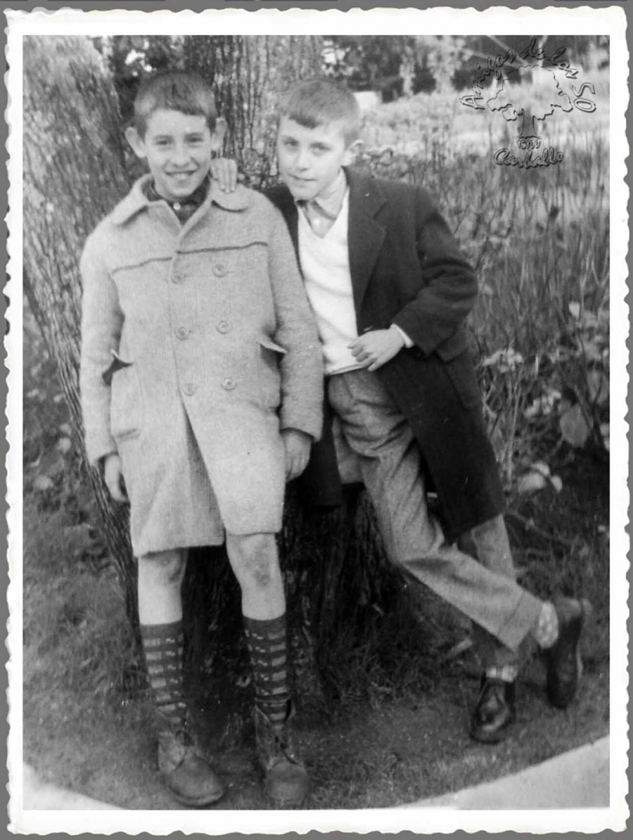 1960 - Dos amigos en los jardines